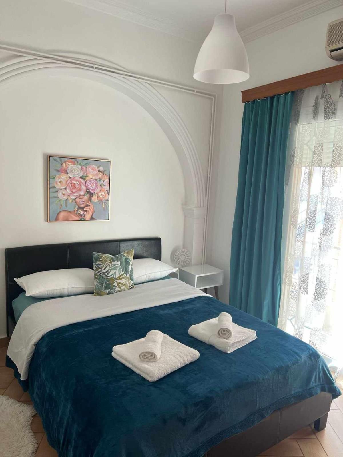 Dimitra'S Apartament Corinth エクステリア 写真
